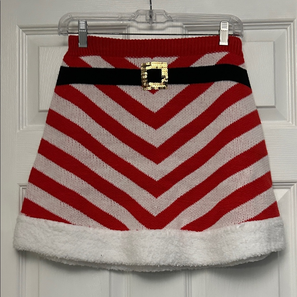 Christmas Red and White Chevron Mini Skirt with Gold Buckle